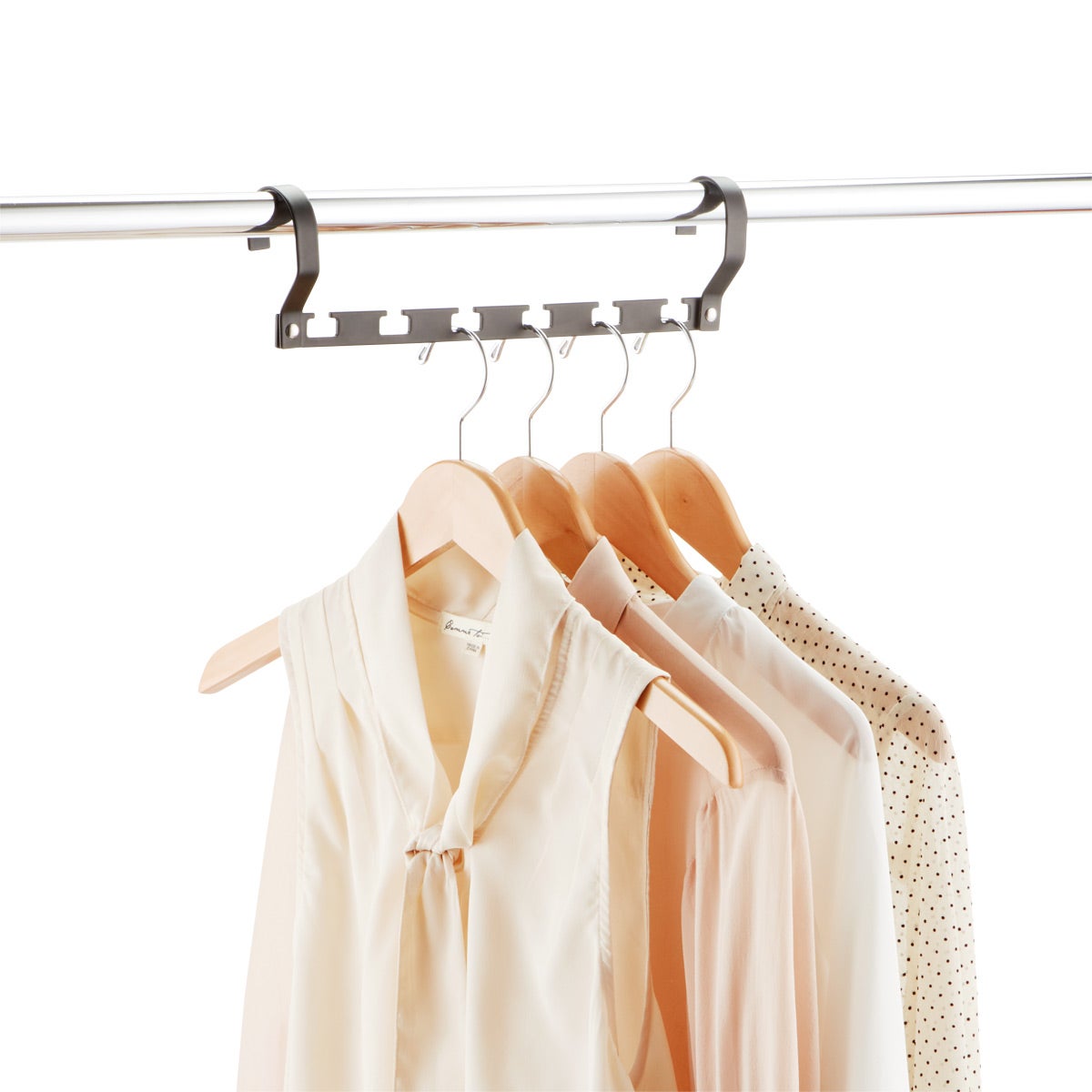 10071597-smart-storage-space-
