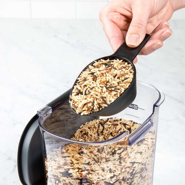 Progressive ProKeeper 2.4 qt. Grain Container with Scoop The