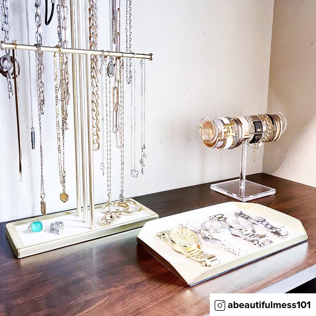 Acrylic Jewelry Stand