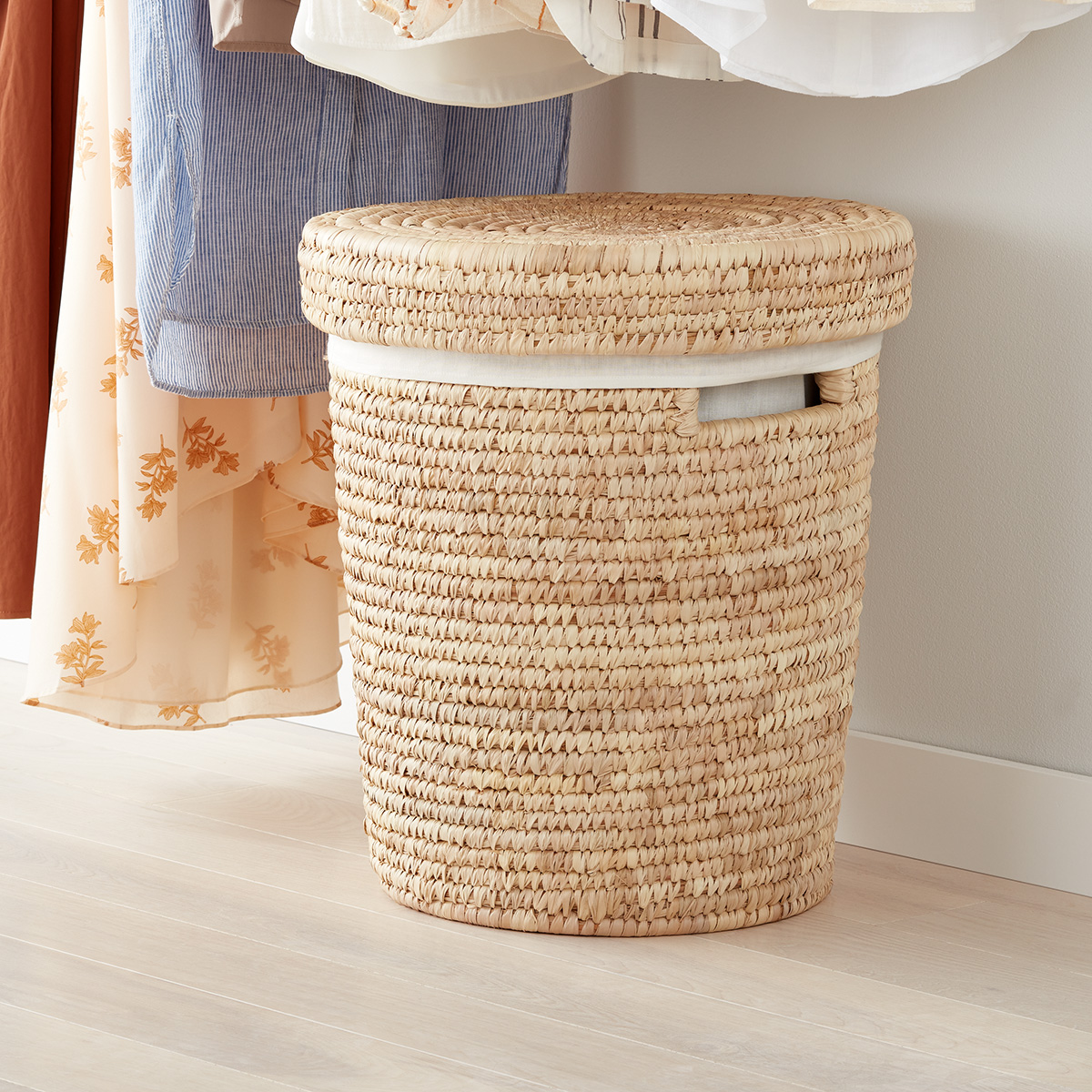 Chest Shelf Toy Clothes Hamper Basket With Lid Modern Tapered Storage Box 