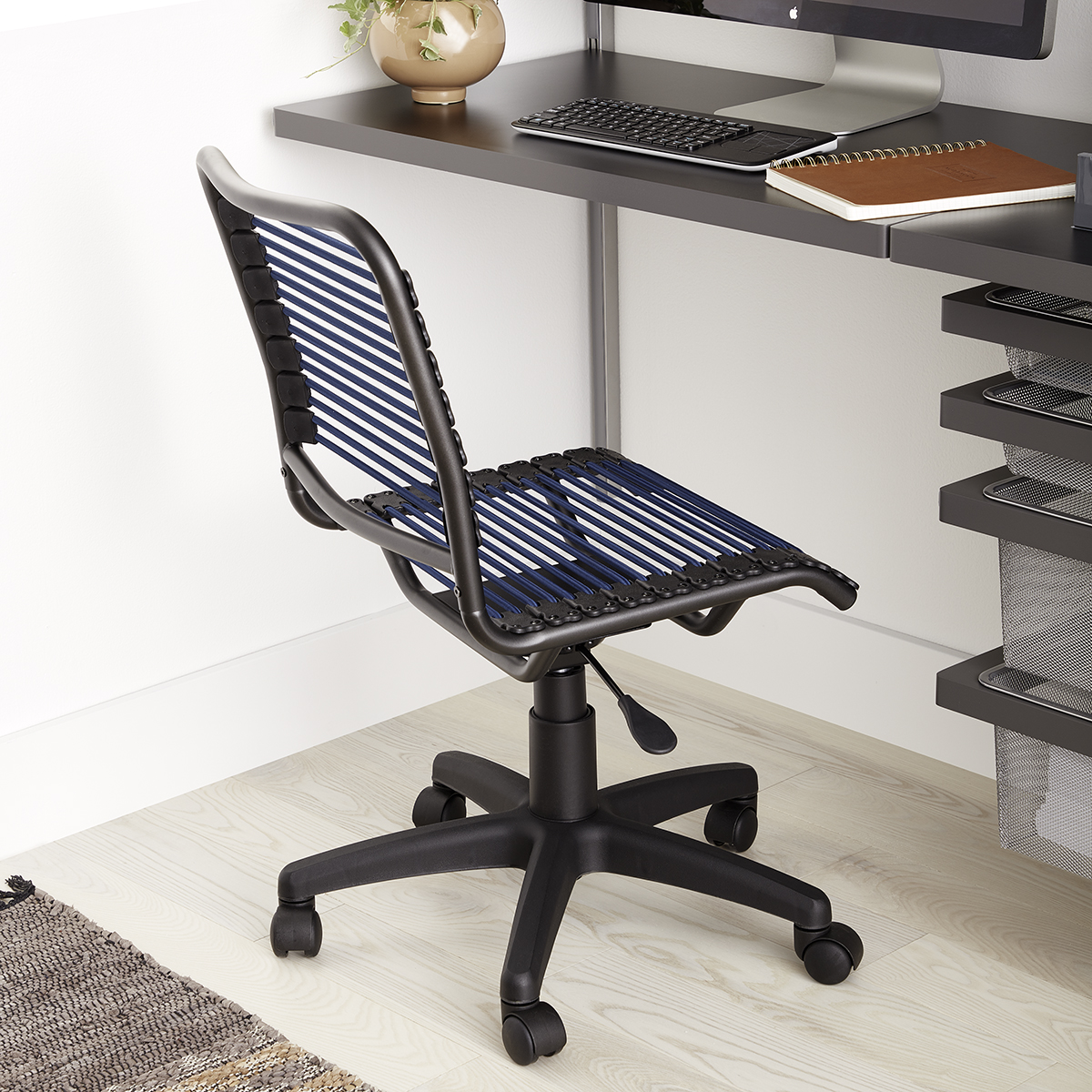 Bungee Office Chair The Container Store   SH 19 100¿¿¿¿¿ Elfa Platinum Cover  