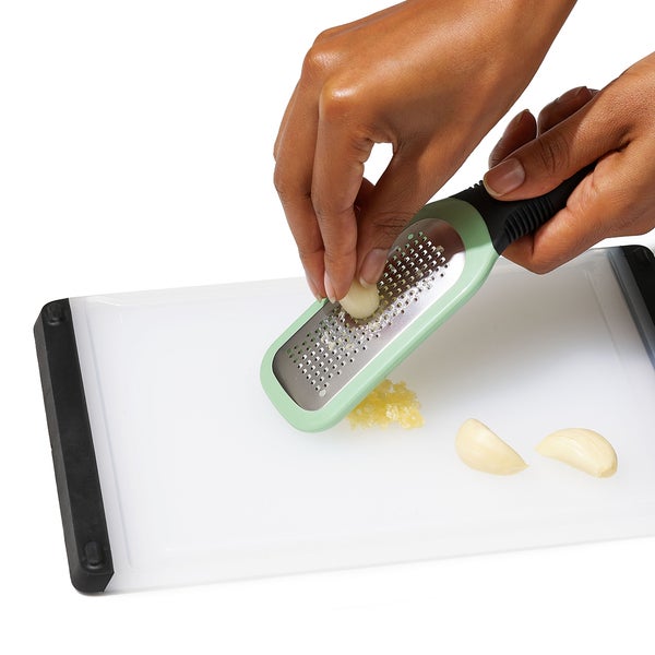 OXO Good Grips Etched Ginger & Garlic Grater
