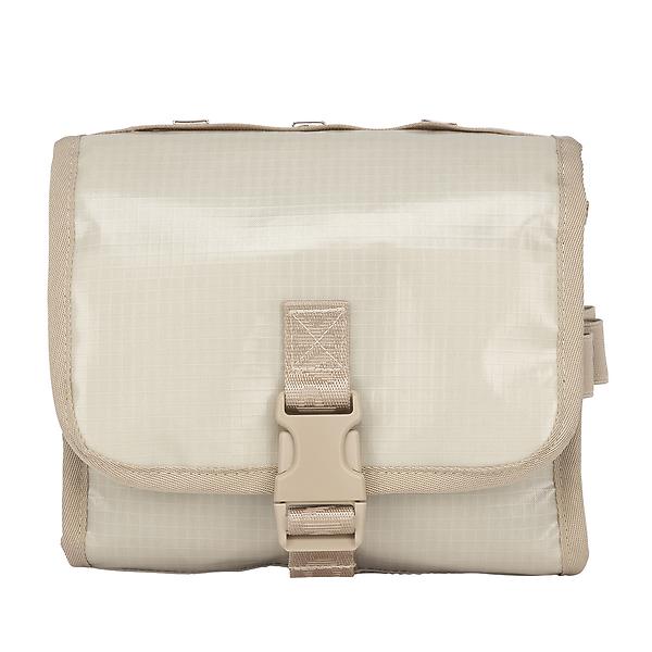 CALPAK Terra Hanging Toiletry Bag