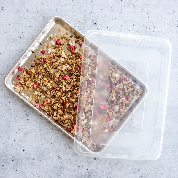 Nordic Ware Bakers Half Sheet Pan with Lid