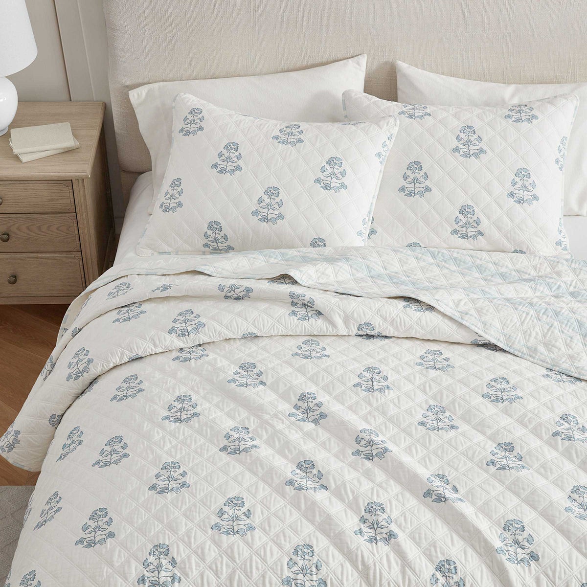 Martha Stewart Twin 3-Pc. Flower Block Print Quilt Set Blue/White