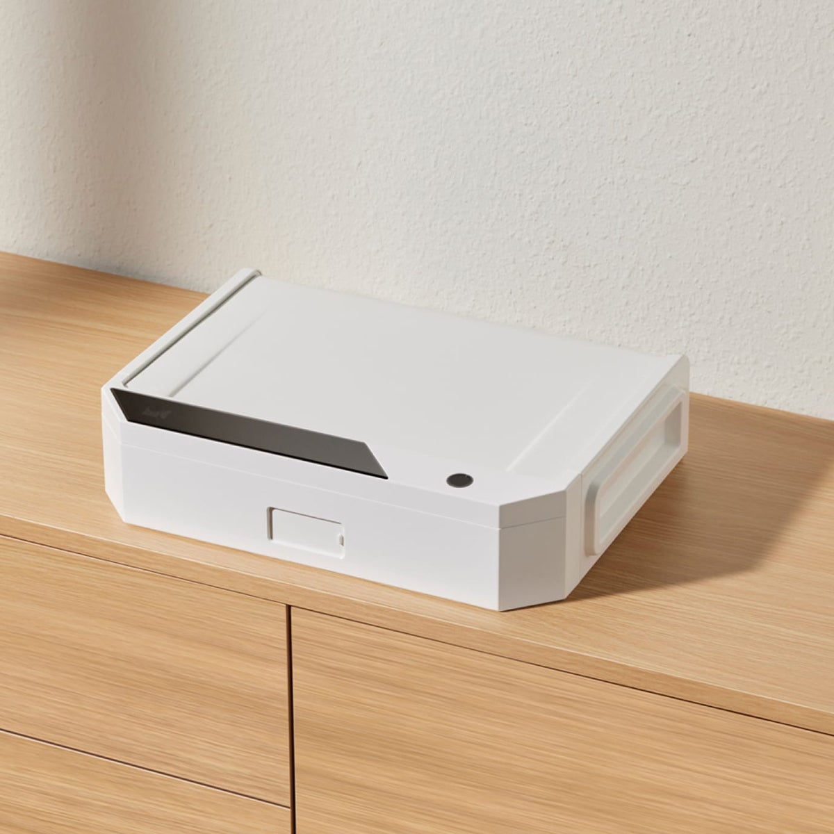 Case White