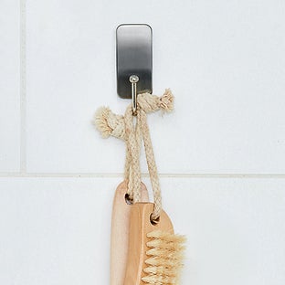 Command™ Water-Resistant Medium Decorative Hook Matte Black Pkg/2